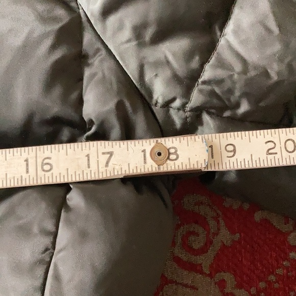 Carolina HERRERA green hooded coat SMALL. AS IS - Picture 8 of 14